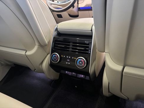 New 2026 Land Rover Range Rover SE AWD/4WD image 16