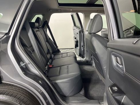 Used 2025 Nissan Rogue SV w/ SV Premium Package FWD image 48