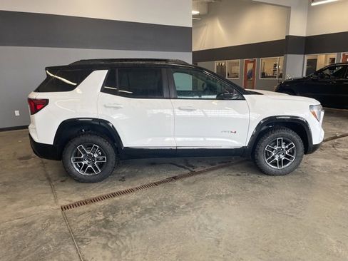 New 2026 GMC Terrain AT4 w/ Technology Package II image 9