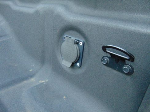 Used 2022 Nissan Frontier SV AWD/4WD image 16