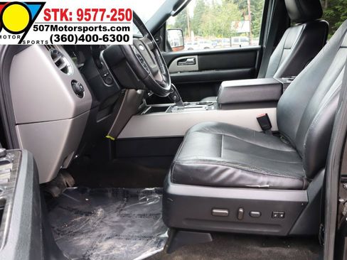 Used 2017 Ford Expedition Limited AWD/4WD image 14