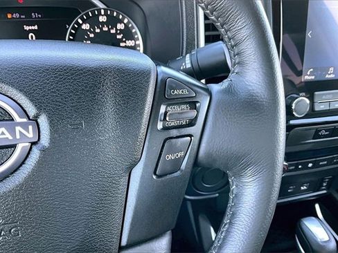 Certified 2024 Nissan Frontier SL image 11