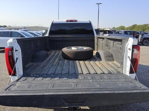 Used 2024 GMC Sierra 3500 Pro image 9