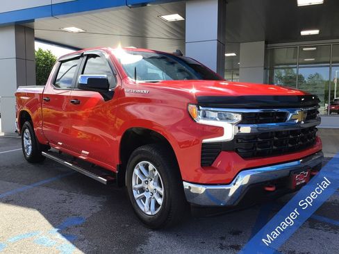 Used 2024 Chevrolet Silverado 1500 LT AWD/4WD image 4