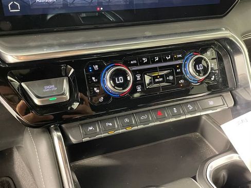 Certified 2022 GMC Sierra 1500 Denali Ultimate AWD/4WD image 8