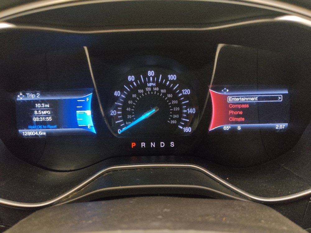 Used 2016 Ford Fusion SE AWD/4WD image 23
