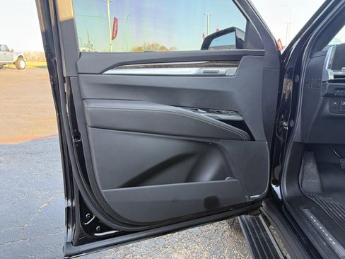 Used 2026 Cadillac Escalade Platinum Sport w/ LPO, Floor Liner Package image 12
