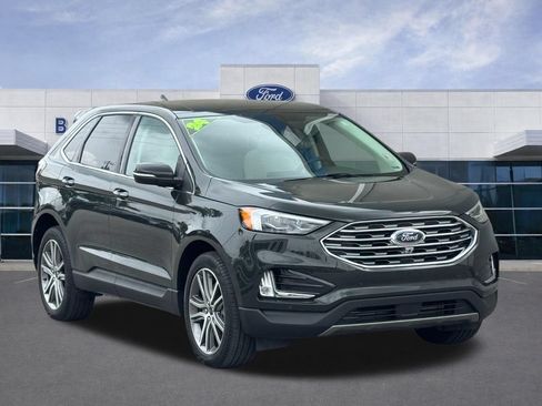 Used 2024 Ford Edge Titanium w/ Equipment Group 301A AWD/4WD image 2
