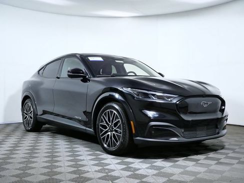 Certified 2025 Ford Mustang Mach-E Premium RWD image 1