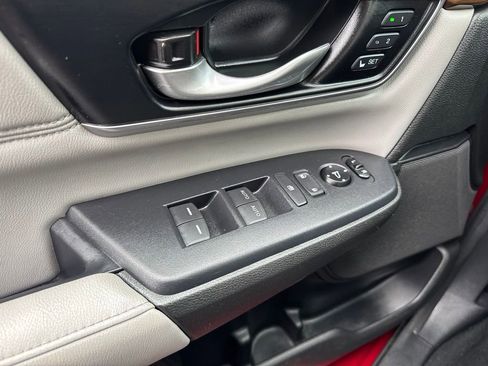Used 2021 Honda CR-V Touring image 26