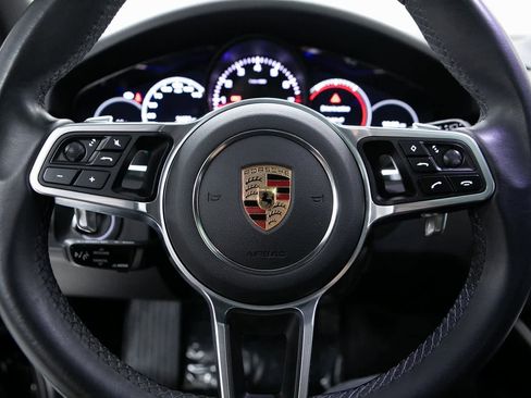 Certified 2023 Porsche Cayenne Platinum Edition image 14