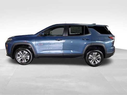 New 2026 Chevrolet Equinox LT FWD image 2