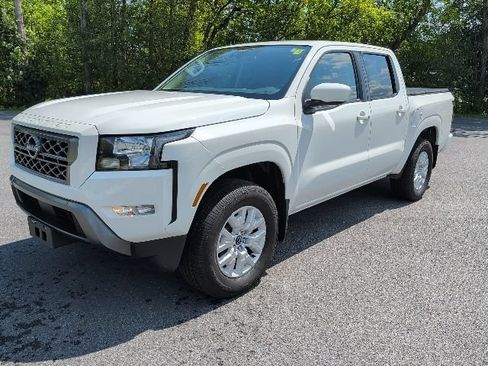 Used 2022 Nissan Frontier SV AWD/4WD image 8