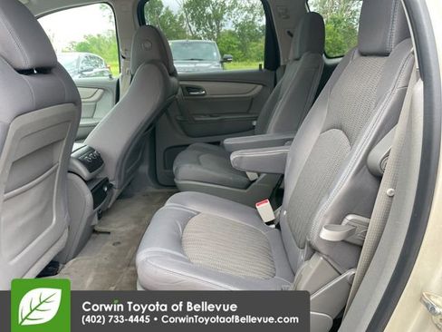 Used 2016 Chevrolet Traverse LT w/ Style and Technology Package FWD image 36