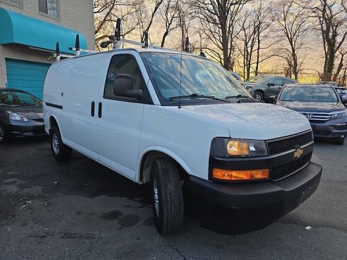 Used 2020 Chevrolet Express 2500 2500 3dr Cargo Van image 11