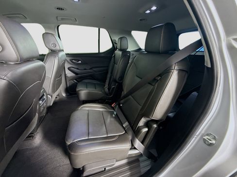 Used 2020 Chevrolet Traverse LT w/ LT Premium Package image 25