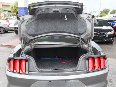 Used 2018 Ford Mustang GT Premium RWD image 11