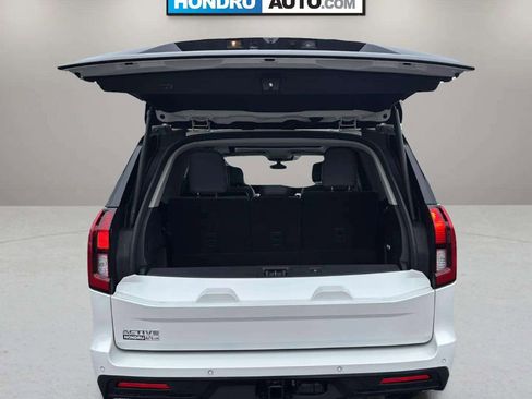 Used 2025 Ford Expedition Active image 10