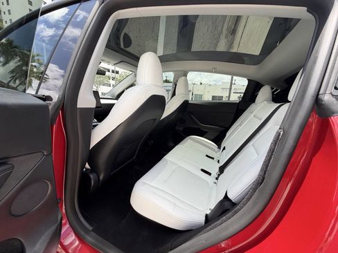 Used 2023 Tesla Model Y Long Range AWD/4WD image 14