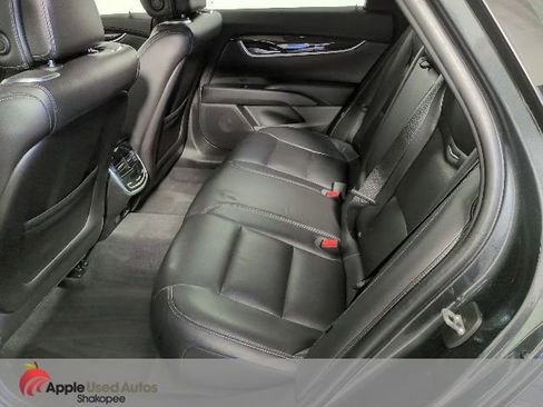 Used 2013 Cadillac XTS Premium AWD/4WD image 30