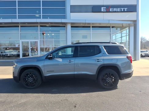 Used 2022 GMC Acadia SLT w/ Elevation Edition image 4