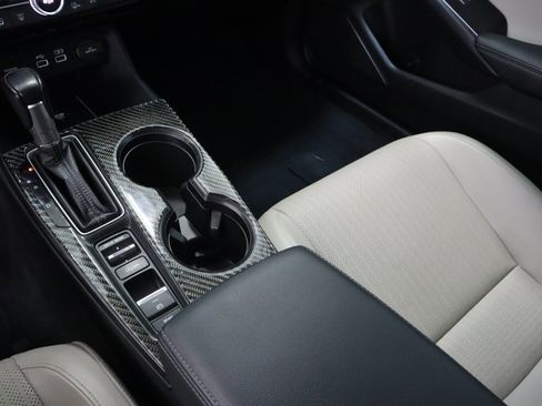 Used 2022 Honda Civic Touring image 17