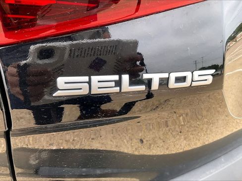 Certified 2023 Kia Seltos S FWD image 7