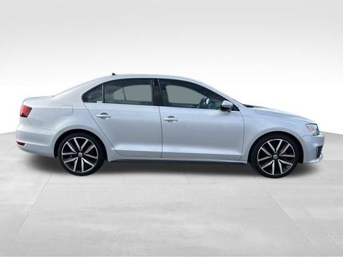 Used 2013 Volkswagen Jetta GLI Autobahn image 10