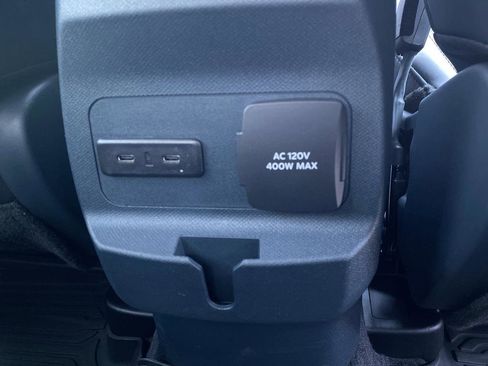New 2026 Ford Maverick Lariat w/ Black Appearance Package AWD/4WD image 43