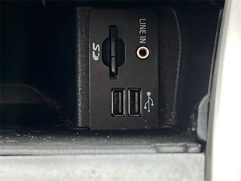 Used 2015 Ford Edge SEL w/ Equipment Group 201A image 28