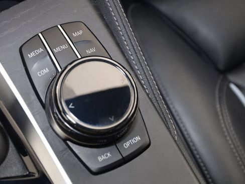 Used 2023 BMW M550i xDrive w/ Executive Package image 35