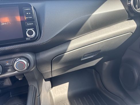 Used 2023 Nissan Kicks SV image 15