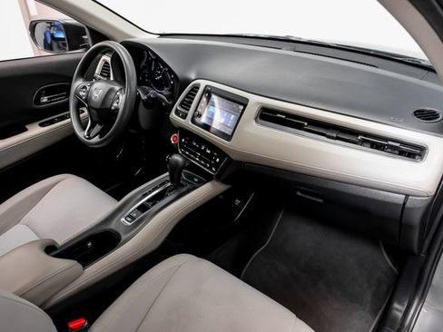 Used 2019 Honda HR-V EX image 19