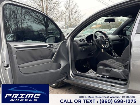 Used 2011 Volkswagen GTI 2-Door image 9