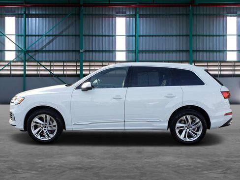 Used 2021 Audi Q7 3.0T Premium Plus image 2