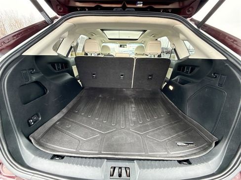 Used 2019 Ford Edge Titanium w/ Equipment Group 301A image 19