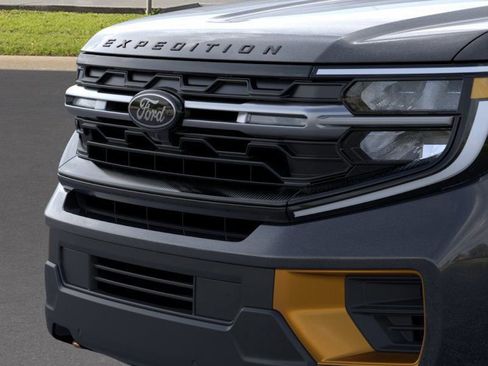 New 2026 Ford Expedition Tremor image 17