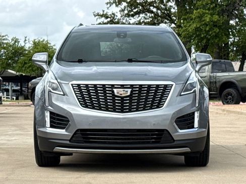 Used 2023 Cadillac XT5 Premium Luxury AWD/4WD image 2
