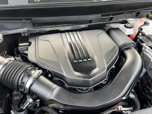 Used 2025 Chevrolet Traverse Z71 image 30