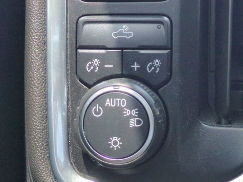 Used 2019 Chevrolet Silverado 1500 LT RWD image 28