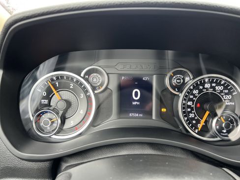 Used 2020 RAM 3500 Tradesman image 25