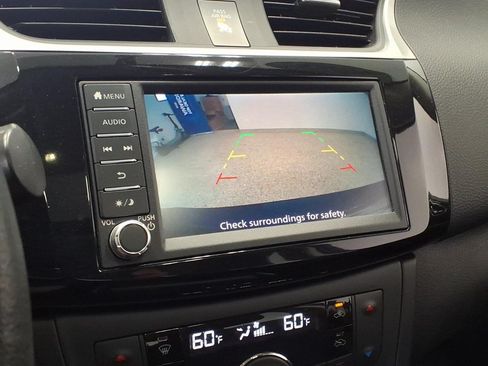 Used 2019 Nissan Sentra SV w/ Special Edition Pkg w/ Special Edition Package FWD image 15