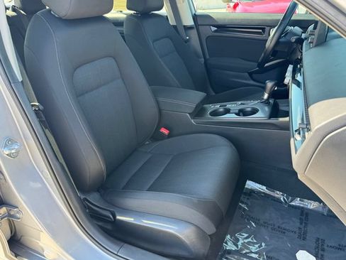Used 2022 Honda Civic EX image 12