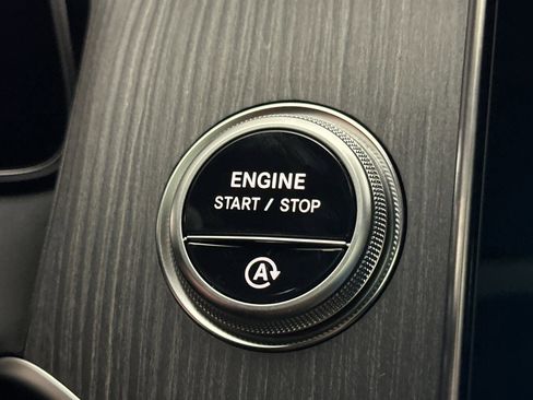 Used 2026 Mercedes-Benz GLC 300 4MATIC image 28