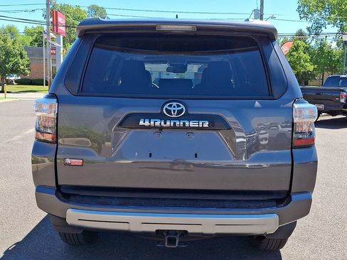Certified 2023 Toyota 4Runner TRD Off-Road Premium w/ Moonroof Package AWD/4WD image 5