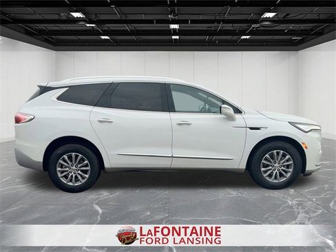 Used 2024 Buick Enclave Premium image 6