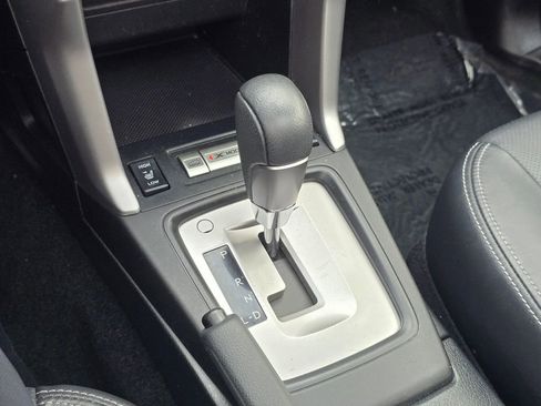 Used 2015 Subaru Forester 2.5i Limited image 26
