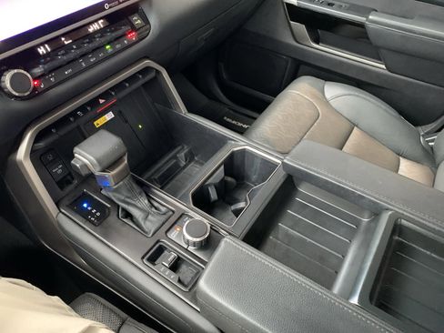 Used 2023 Toyota Tundra Limited image 30