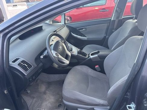 Used 2014 Toyota Prius Two image 8