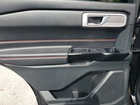 Certified 2023 Ford Explorer ST-Line w/ Class IV Trailer Tow Package RWD image 31